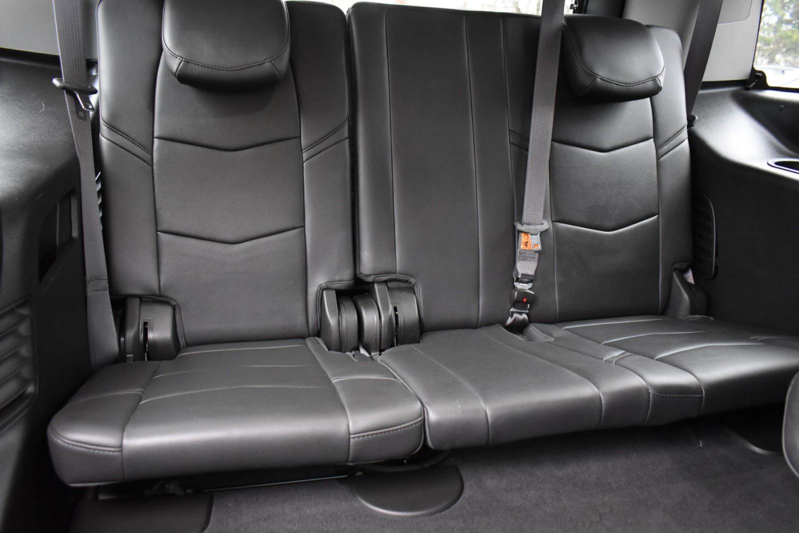 Used 2017 Cadillac Escalade Luxury image 48