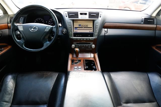 Used 2011 Lexus LS 460 w/ Sport Pkg image 26