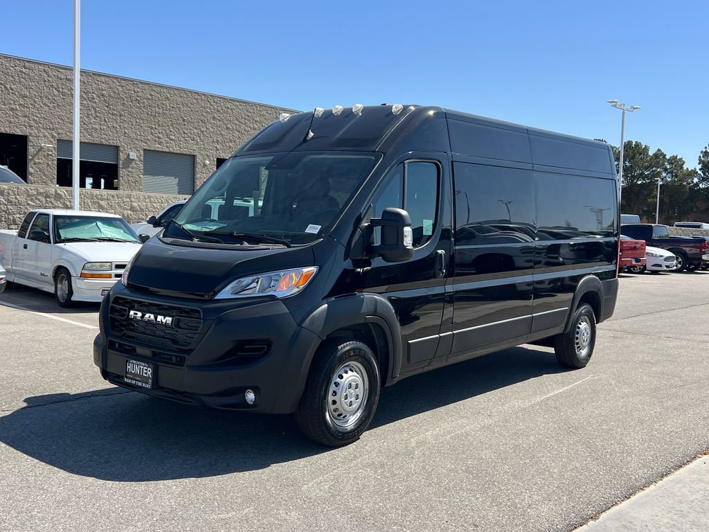 New 2026 RAM ProMaster 2500 w/ Crew Van Package FWD image 2