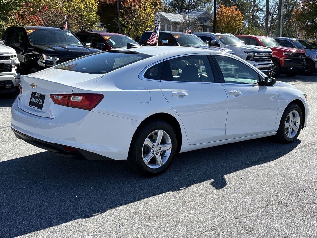 New 2025 Chevrolet Malibu LS image 9