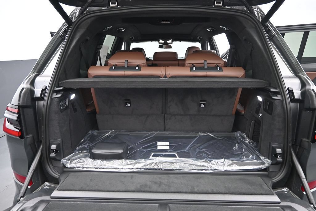 New 2027 BMW X7 M60i AWD/4WD image 28