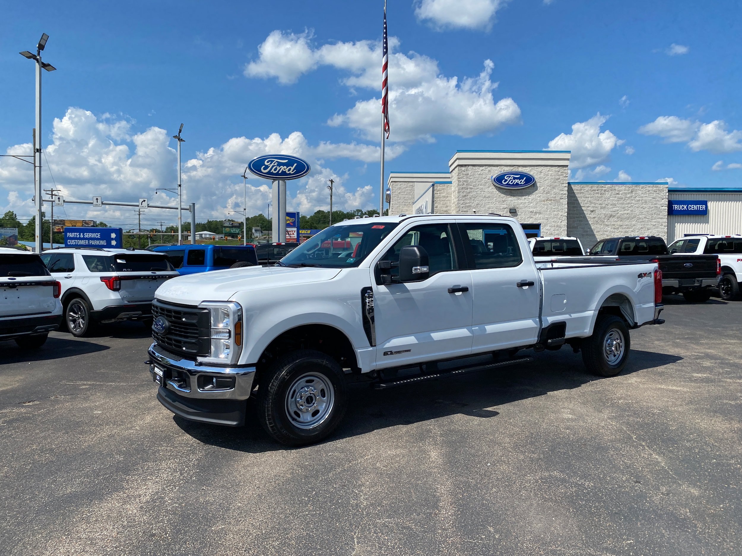 New 2026 Ford F250 XL AWD/4WD image 4