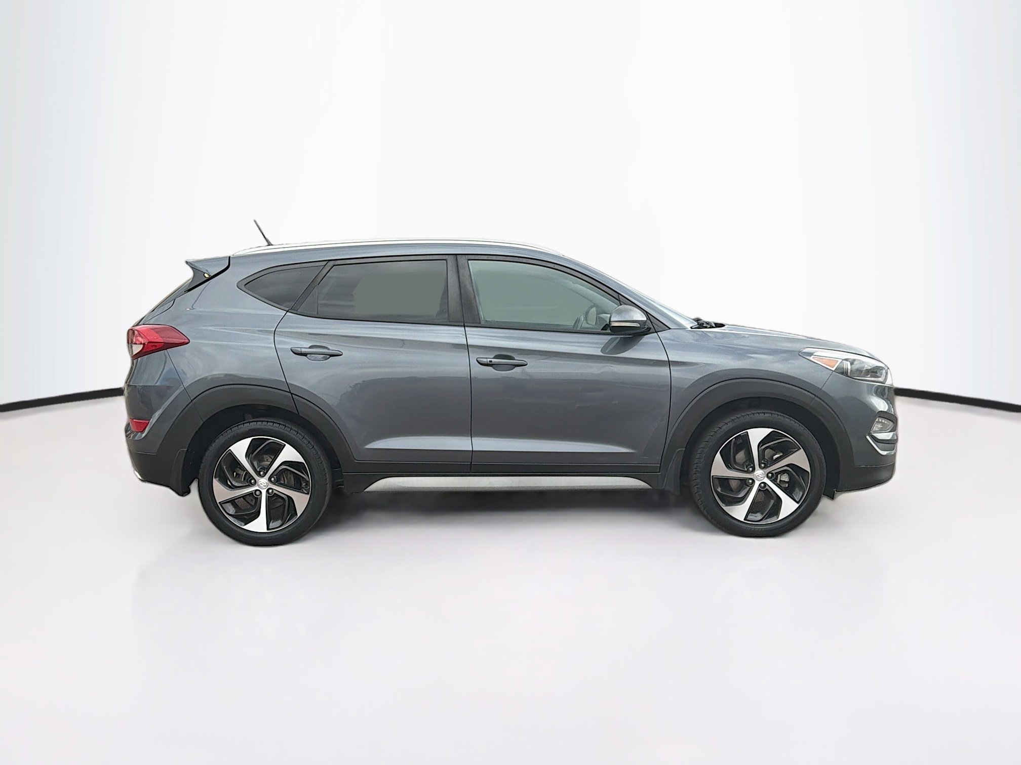 Used 2017 Hyundai Tucson Sport image 10