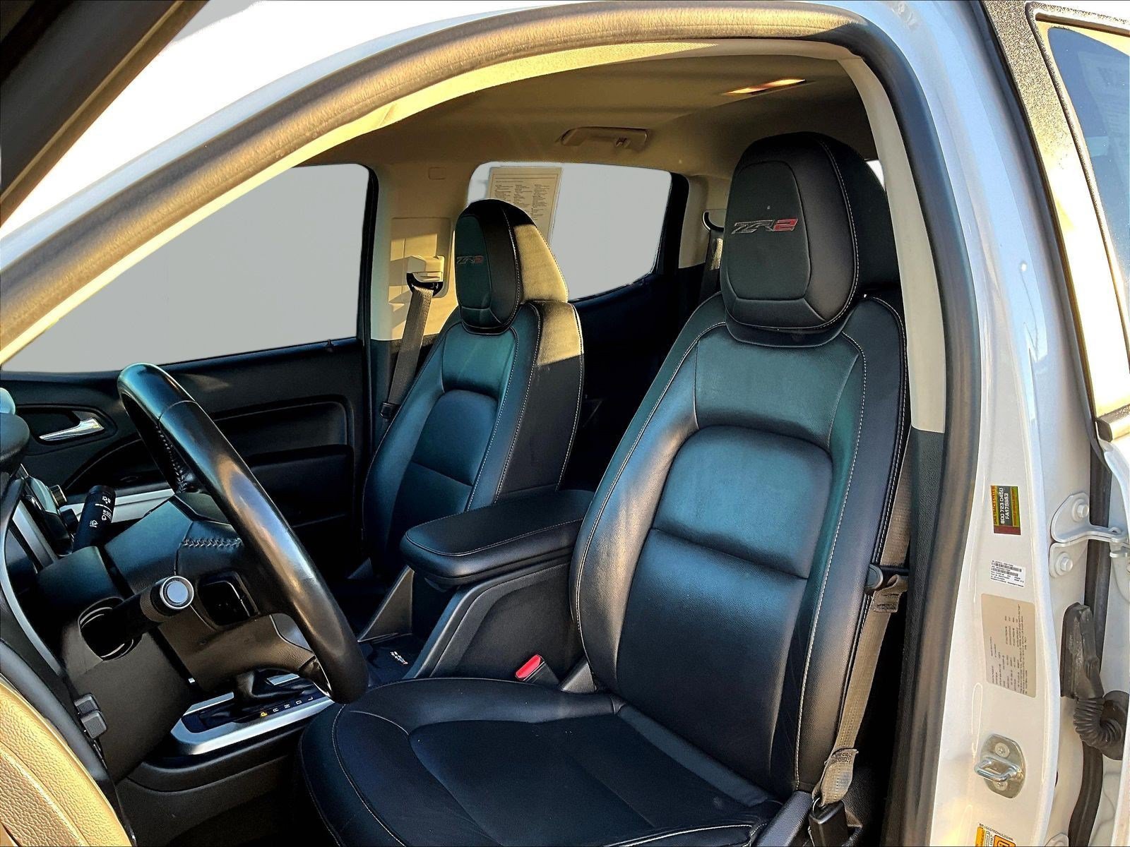 Used 2018 Chevrolet Colorado ZR2 w/ LPO, Door Decal Package AWD/4WD image 20