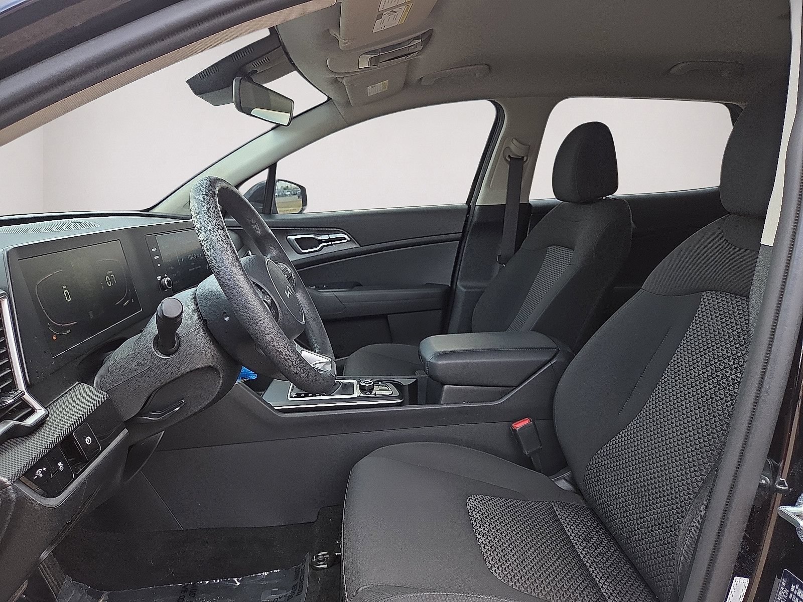 Used 2024 Kia Sportage LX AWD/4WD image 21