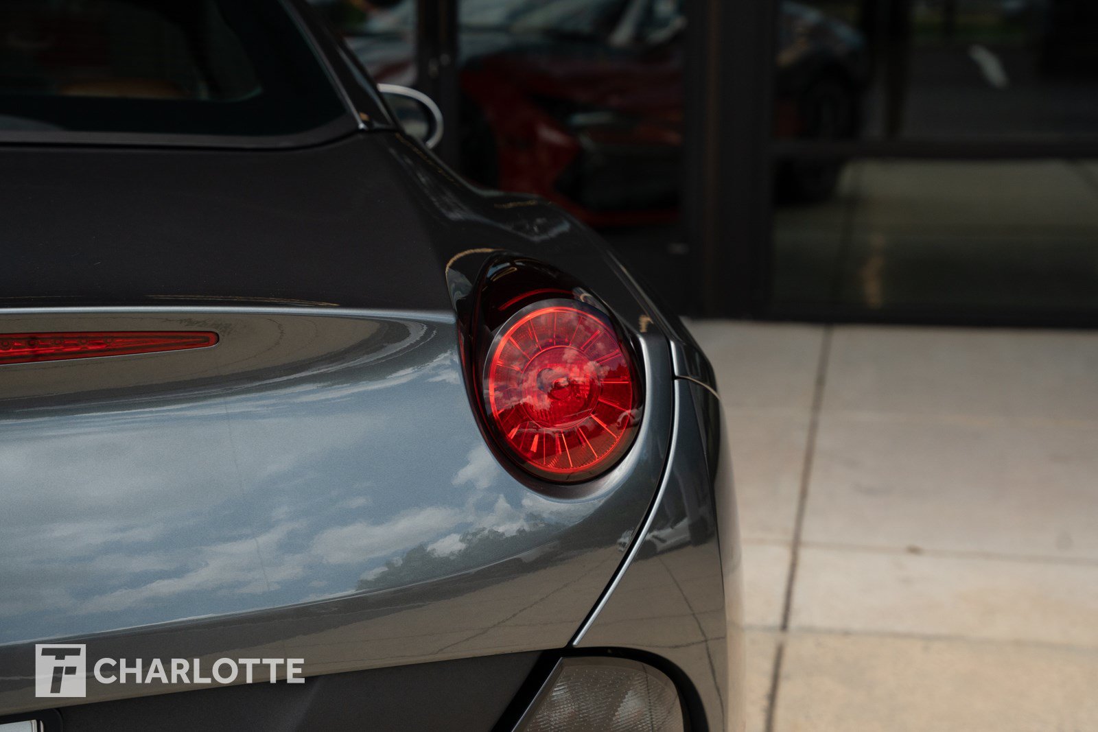 Used 2012 Ferrari California RWD image 19