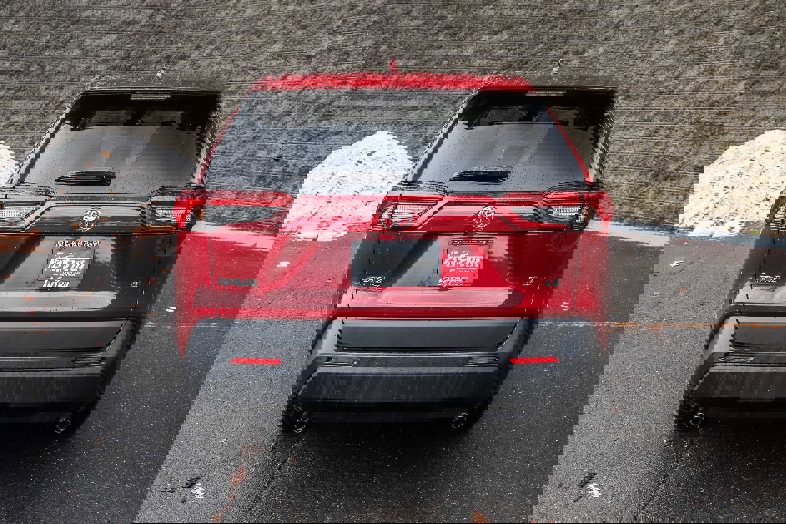 Used 2024 Toyota RAV4 LE image 8