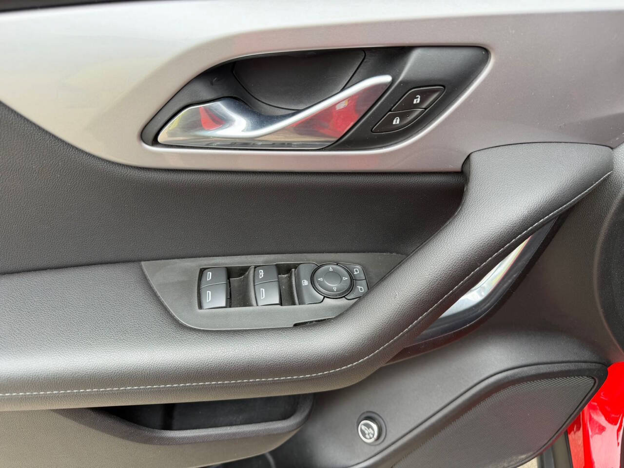Used 2021 Chevrolet Blazer LT FWD image 27