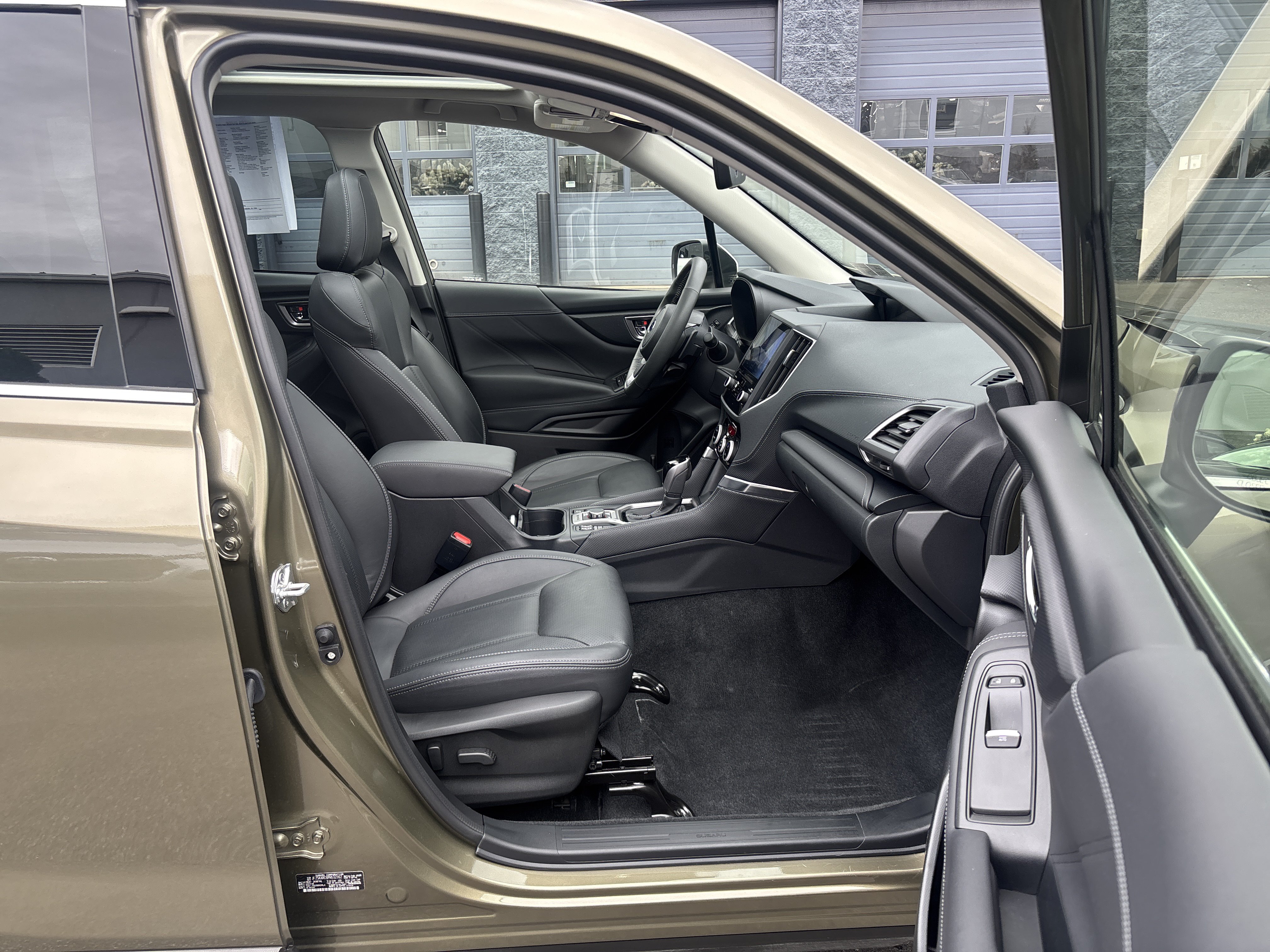 Used 2023 Subaru Forester Touring w/ Popular Package #2 AWD/4WD image 27
