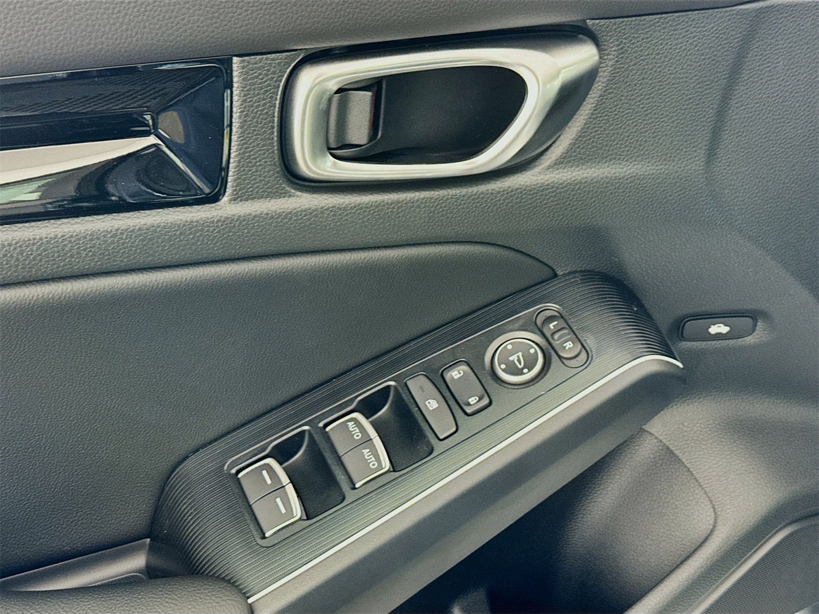 New 2025 Honda Civic Sport image 14