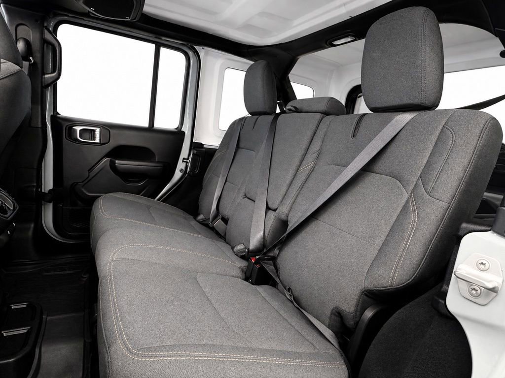 Used 2024 Jeep Wrangler Unlimited AWD/4WD image 22