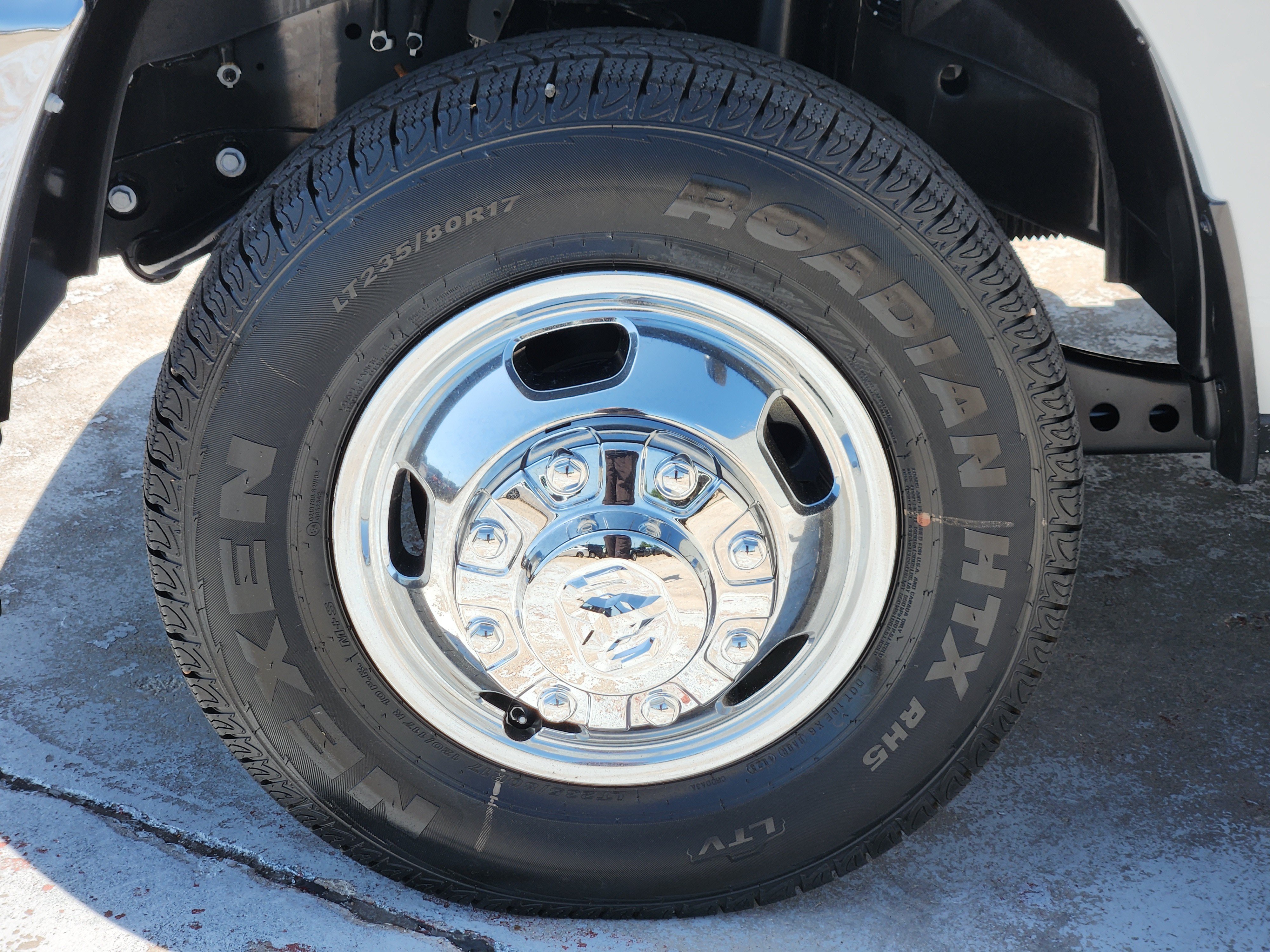 New 2026 RAM 3500 Tradesman AWD/4WD image 10