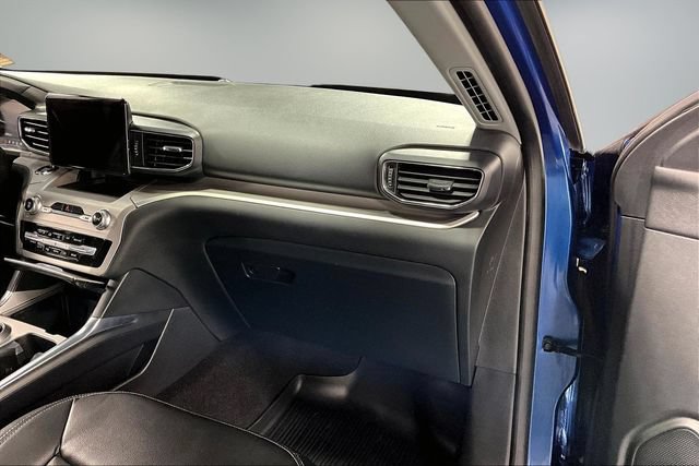 Used 2020 Ford Explorer XLT w/ Equipment Group 202A RWD image 26