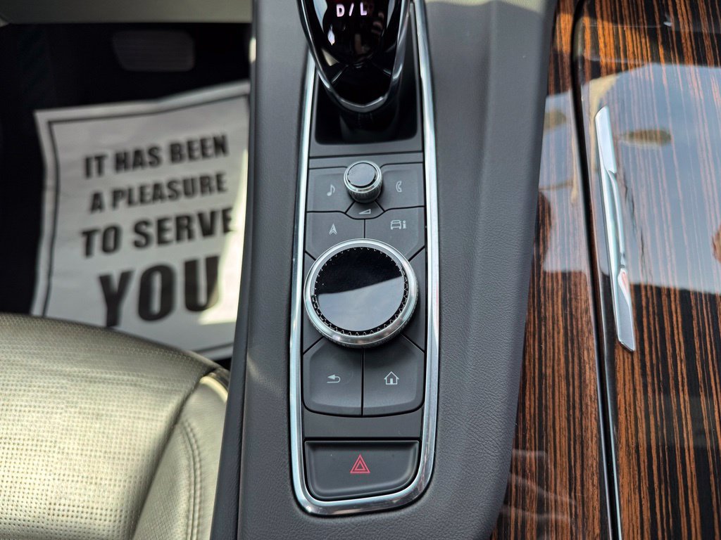 Certified 2024 Cadillac Escalade Premium Luxury w/ Performance Package AWD/4WD image 29