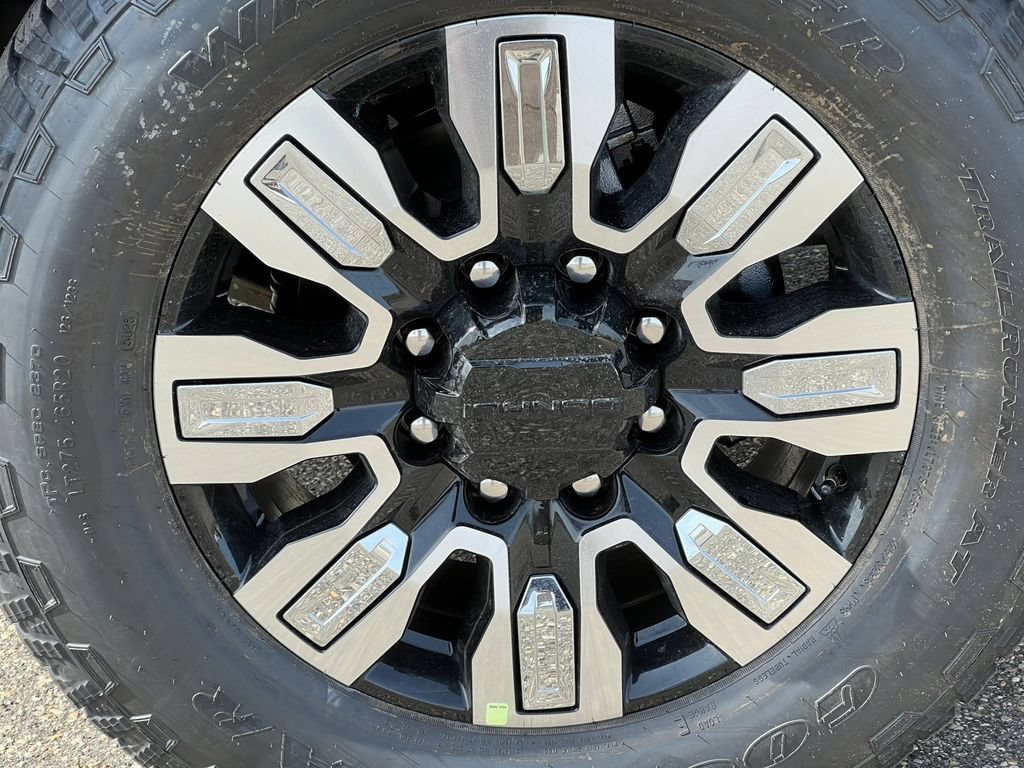 New 2026 GMC Sierra 2500 Denali w/ Denali Reserve Package AWD/4WD image 6