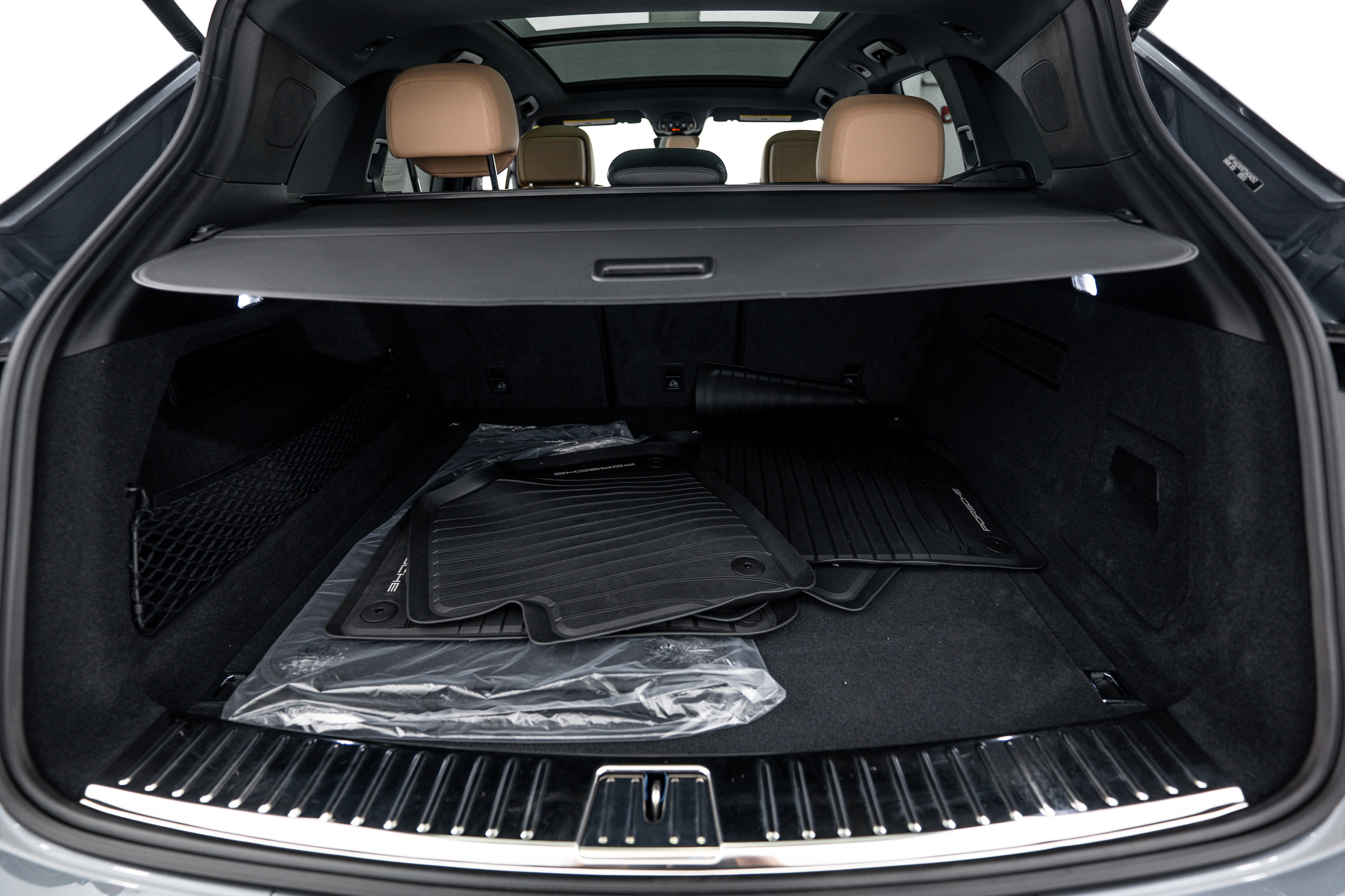 Certified 2026 Porsche Cayenne AWD/4WD image 25