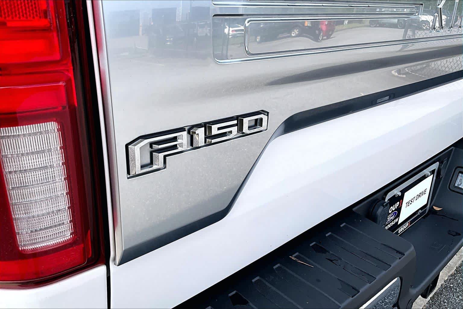 Used 2018 Ford F150 King Ranch w/ Equipment Group 601A Luxury AWD/4WD image 31