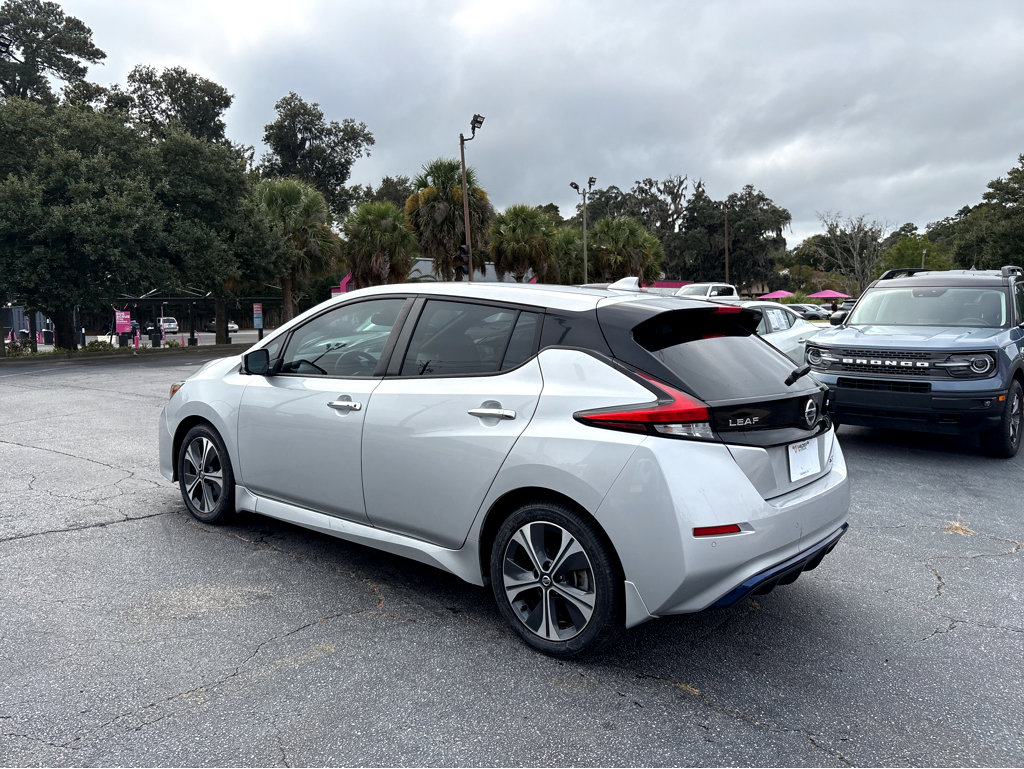 Used 2021 Nissan Leaf SV w/ SV Technology Package image 32