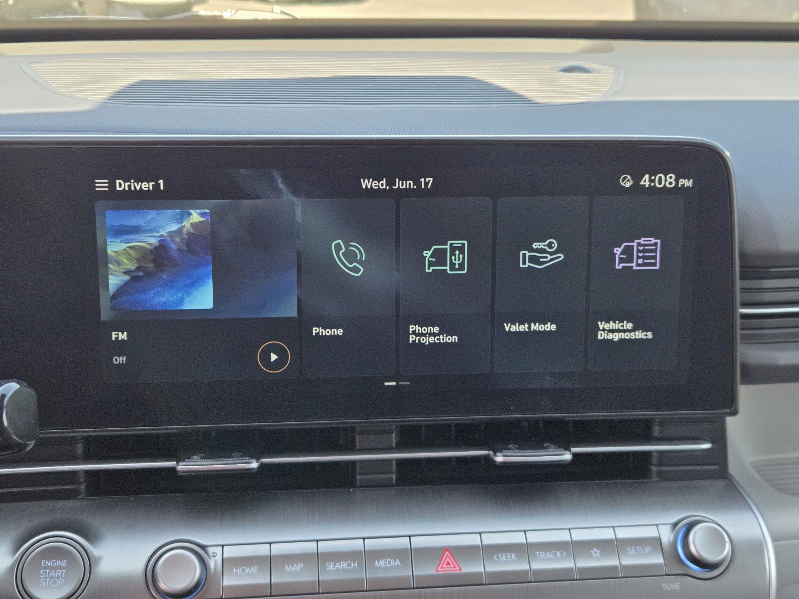 Used 2024 Hyundai Kona SEL FWD image 12