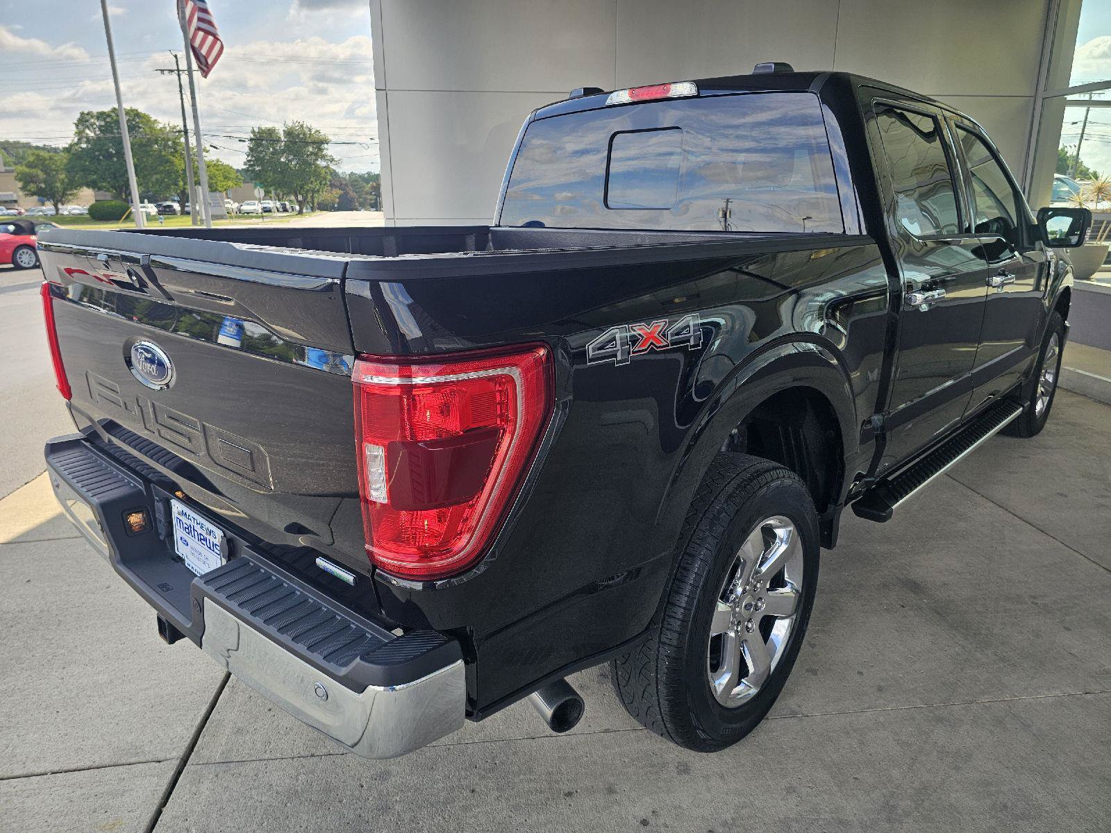 Used 2022 Ford F150 XLT w/ Equipment Group 302A High AWD/4WD image 5