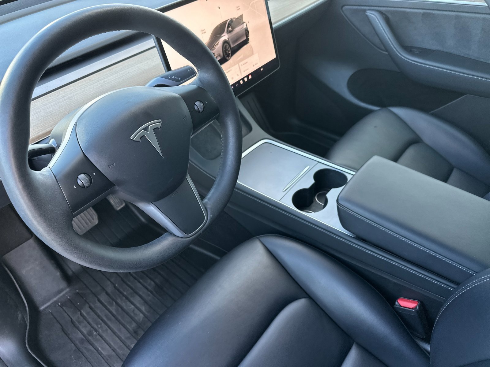 Used 2023 Tesla Model Y Long Range image 10