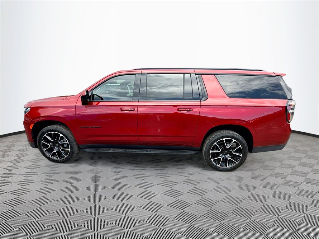 Used 2021 Chevrolet Suburban RST image 5