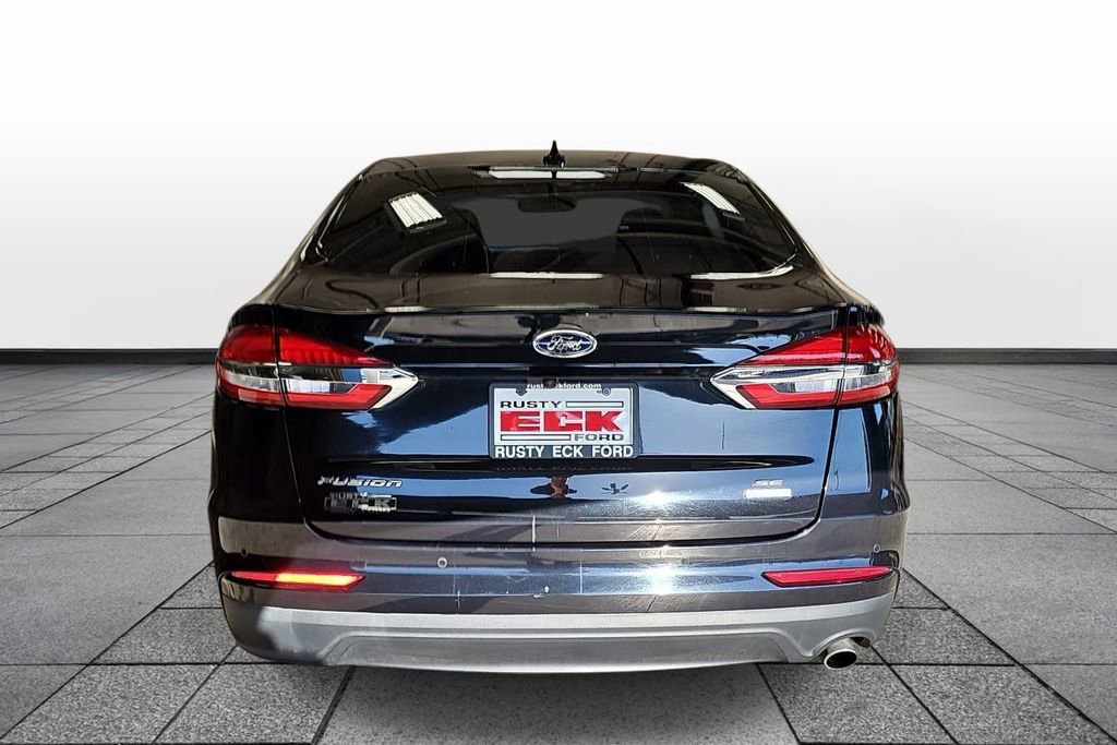 Used 2020 Ford Fusion SE FWD image 6