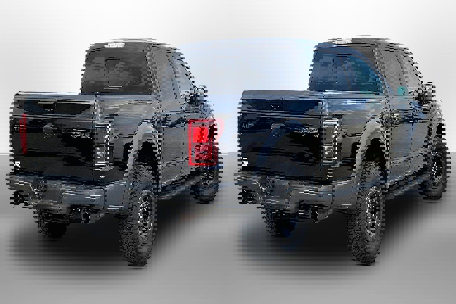 Used 2017 Ford F150 Raptor w/ Equipment Group 802A Luxury image 11