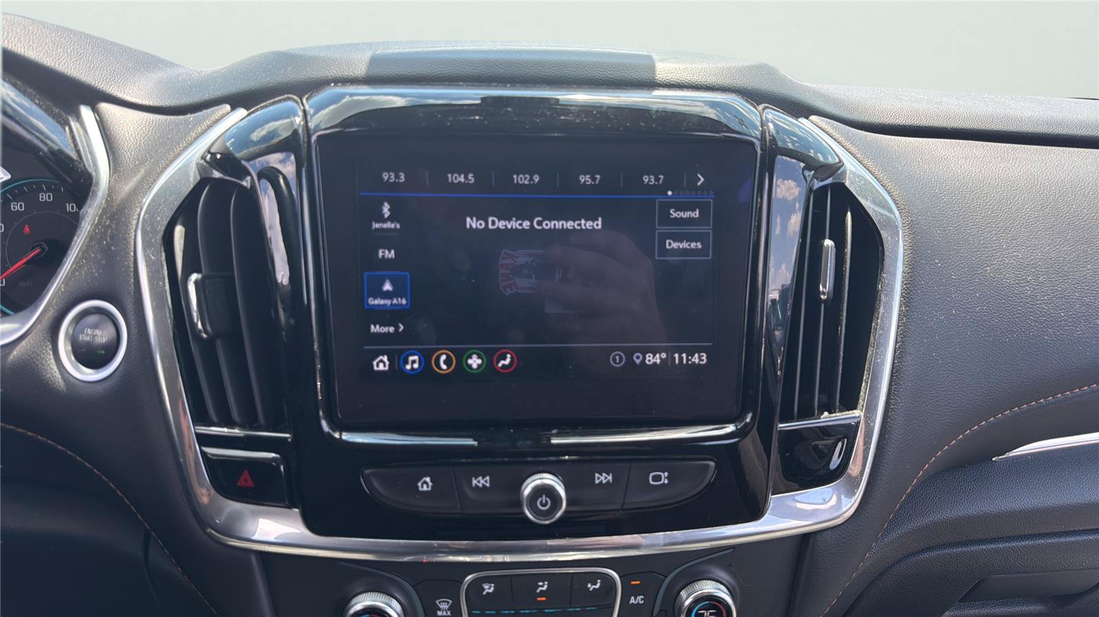 Used 2020 Chevrolet Traverse LT FWD image 27