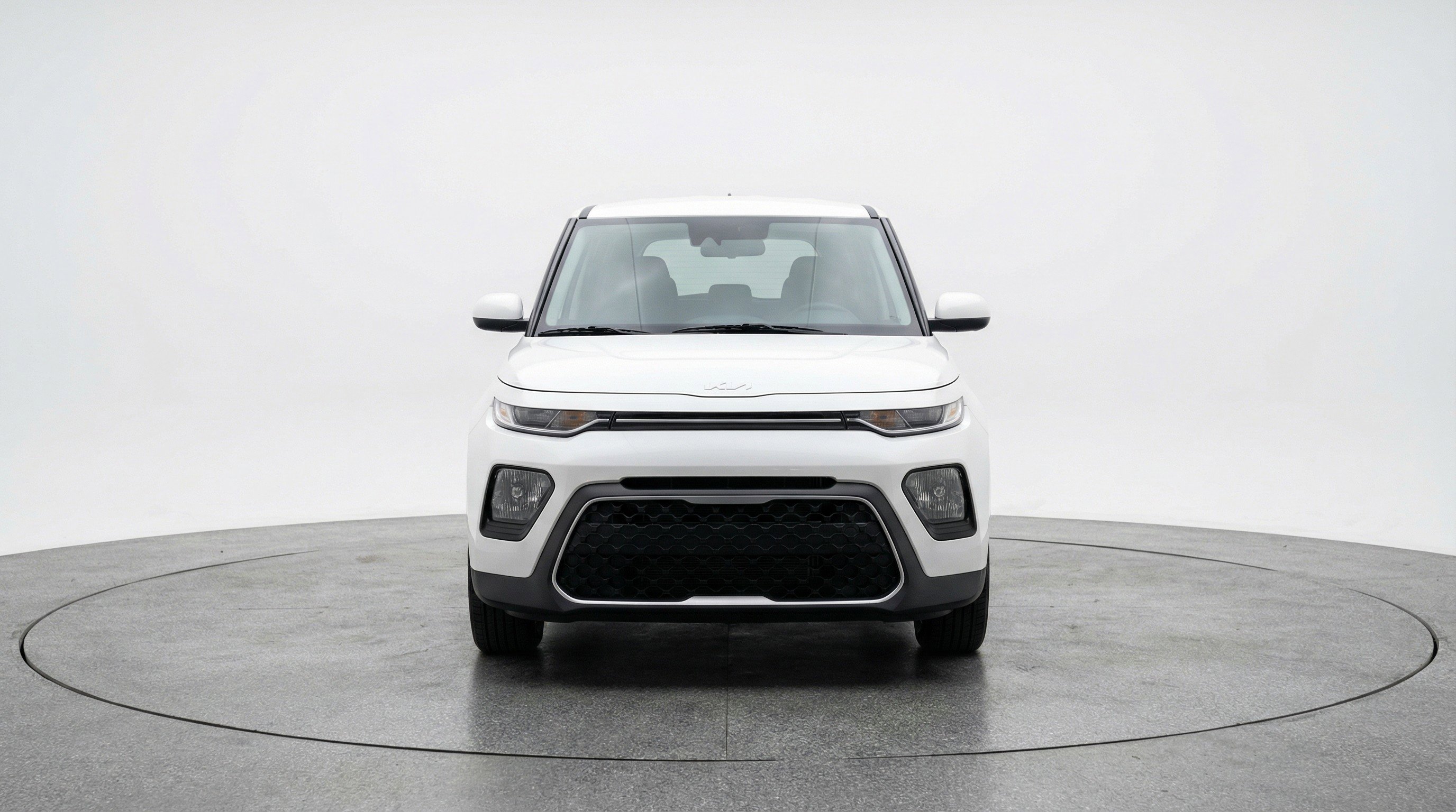 Used 2025 Kia Soul LX w/ LX Technology Package image 2