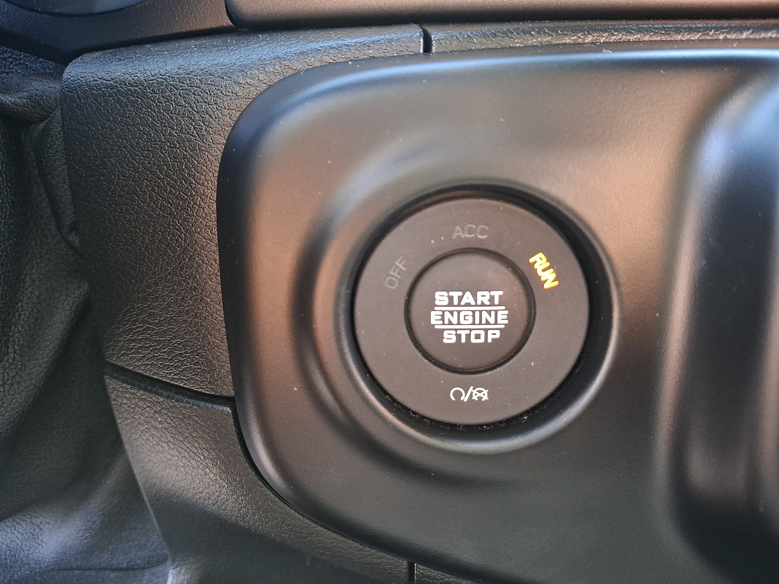 Used 2021 Jeep Wrangler 4WD Unlimited Sport image 22