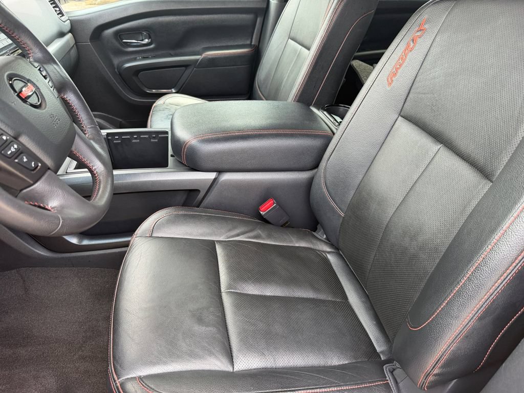 Used 2021 Nissan Titan PRO-4X w/ Pro-4x Convenience Package AWD/4WD image 10