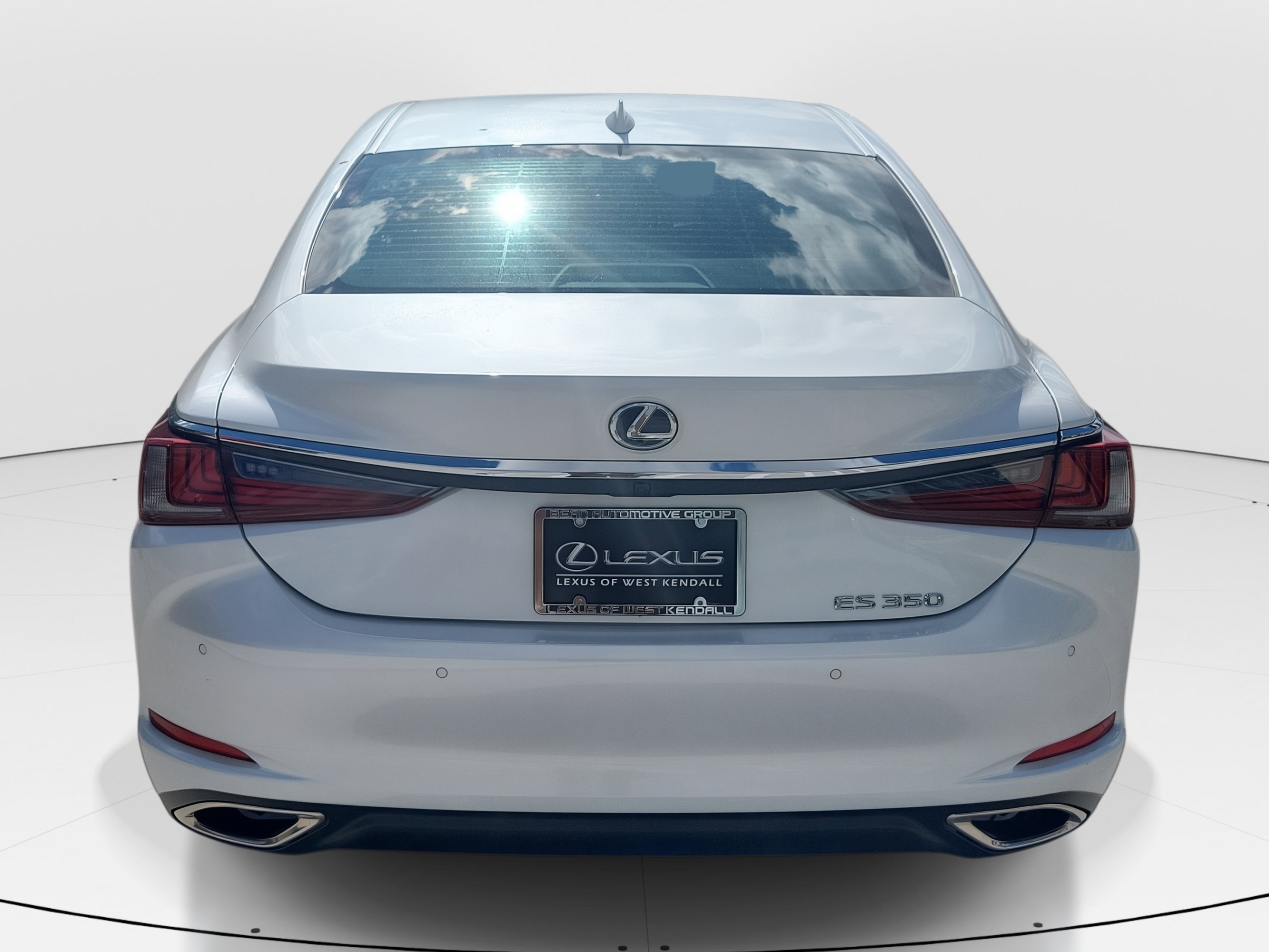Used 2023 Lexus ES 350 w/ Premium Package image 7