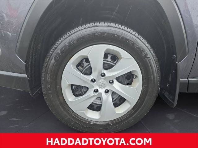 Certified 2024 Toyota RAV4 LE AWD/4WD image 16