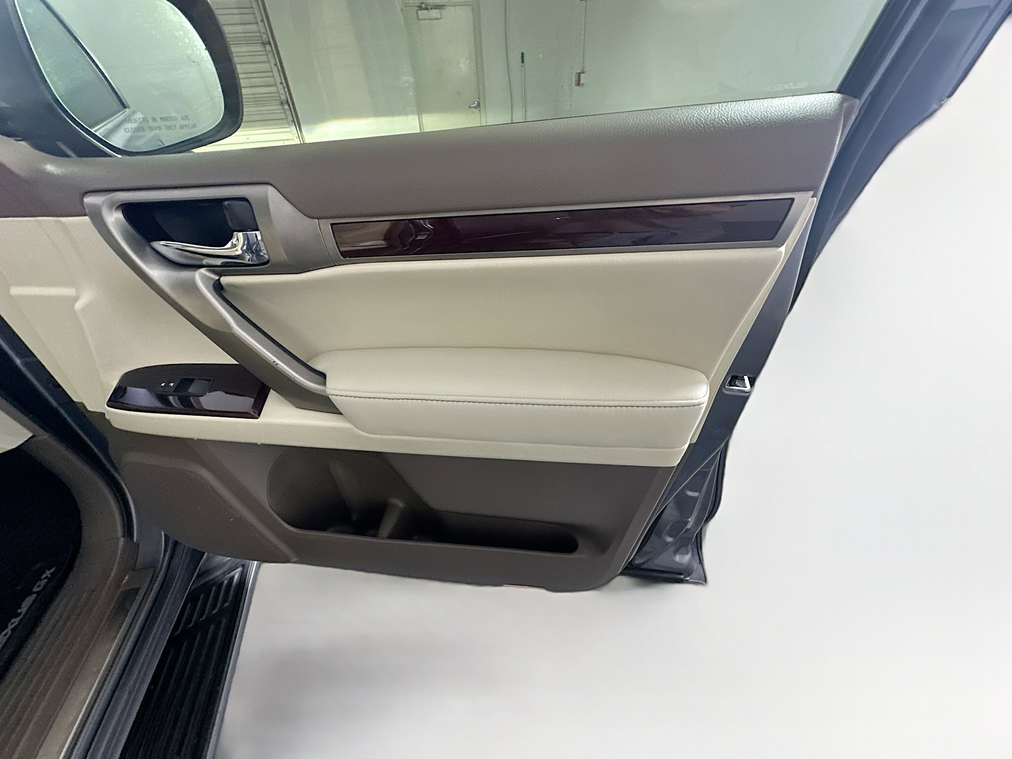 Used 2017 Lexus GX 460 Premium image 33