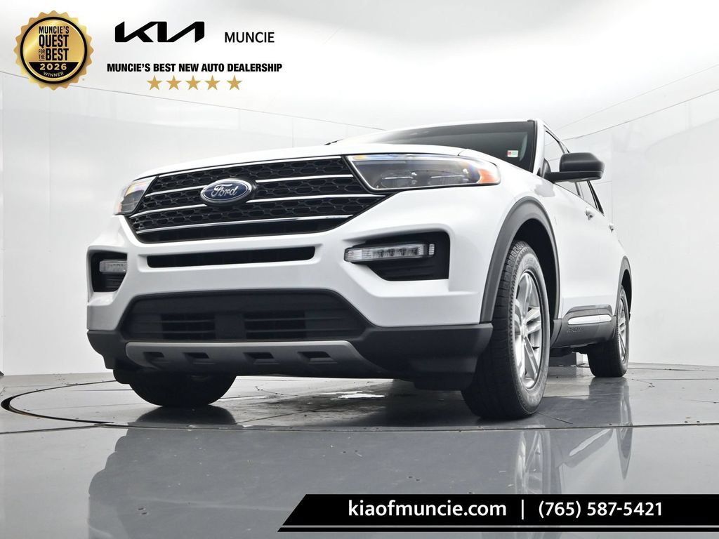 Used 2023 Ford Explorer XLT w/ Equipment Group 202A RWD image 37