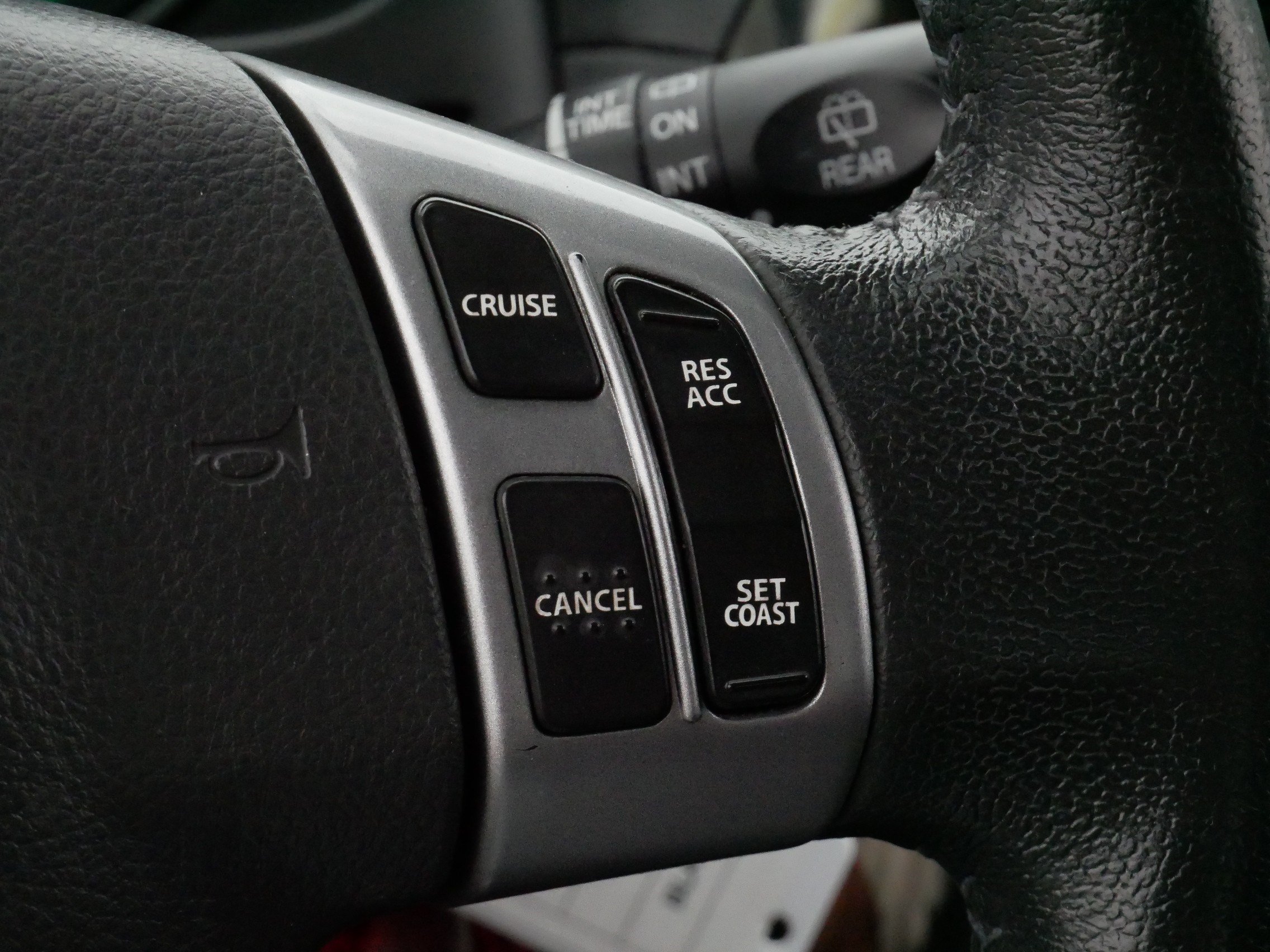 Used 2013 Suzuki SX4 Premium AWD/4WD image 25