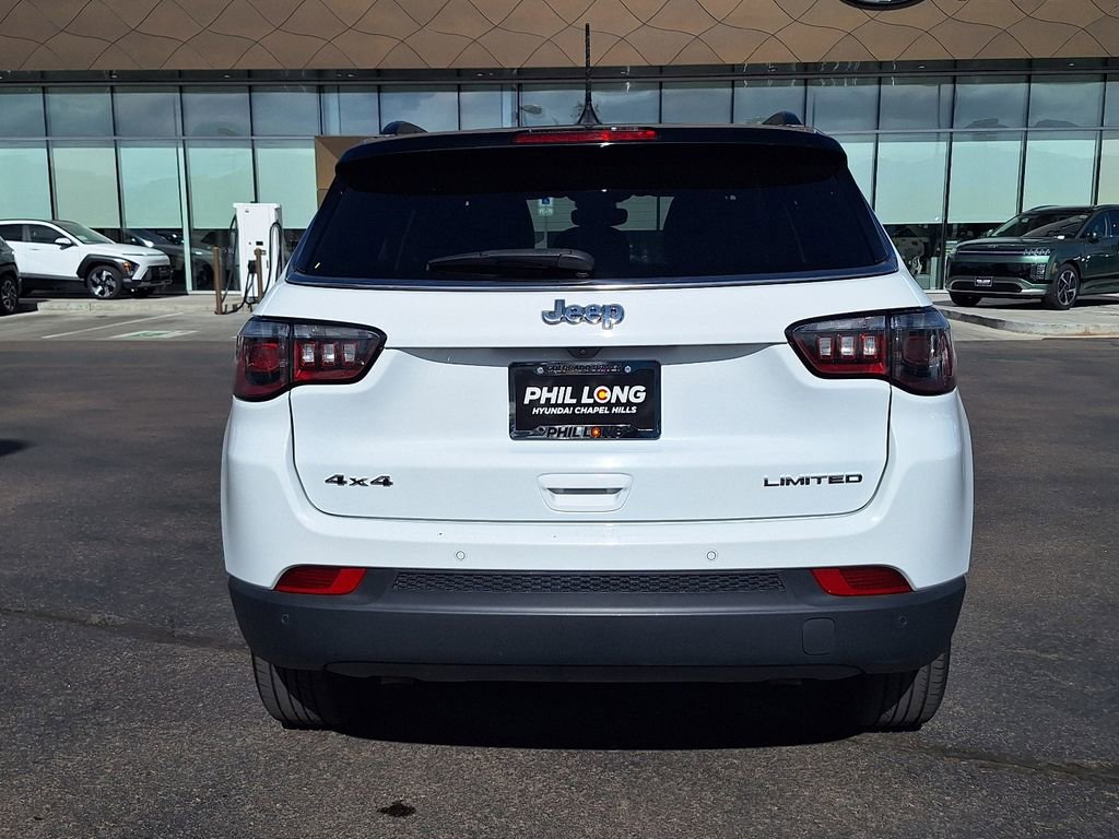 Used 2025 Jeep Compass Limited AWD/4WD image 4