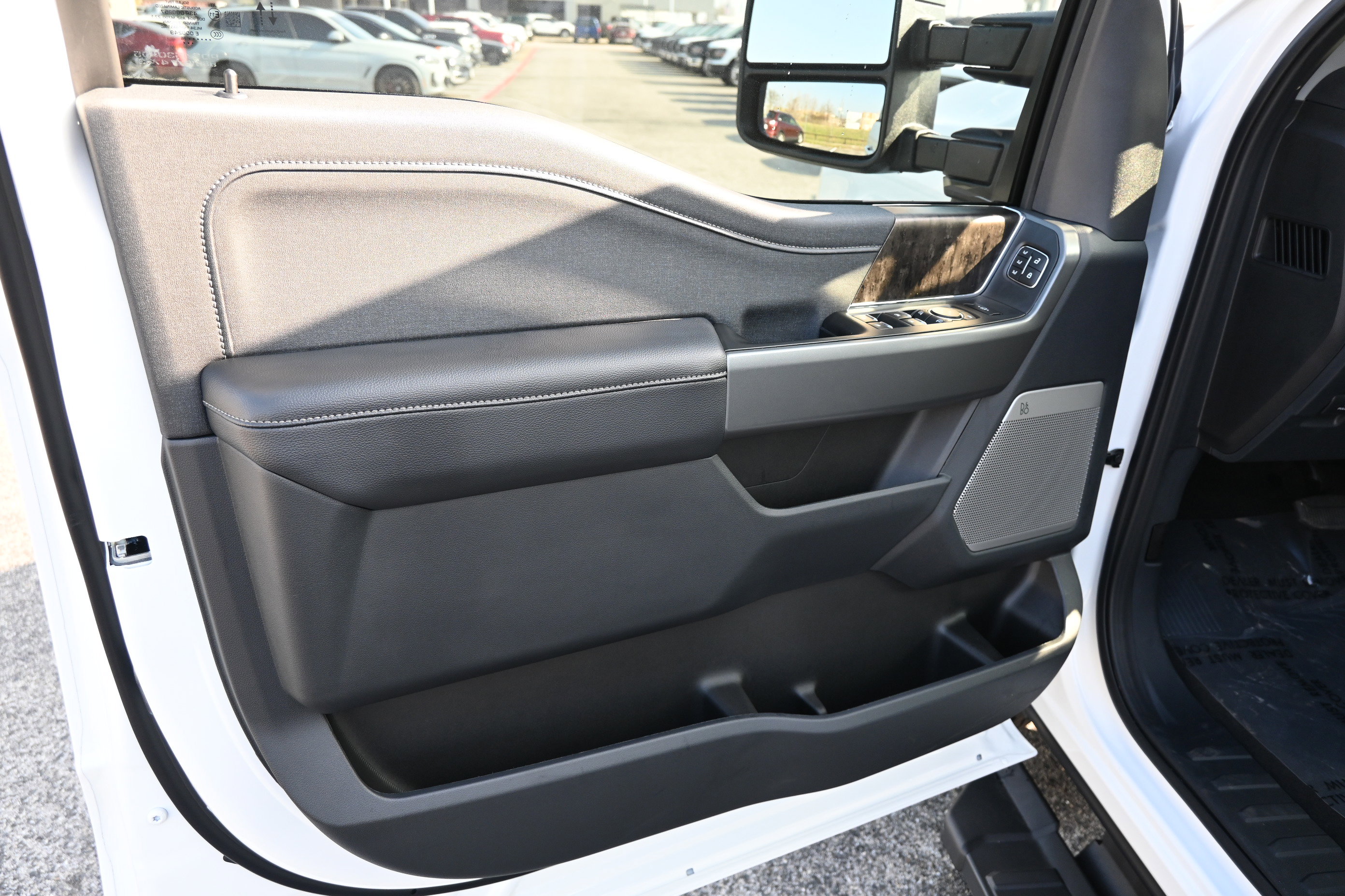 New 2026 Ford F250 Lariat w/ Black Appearance Package image 16