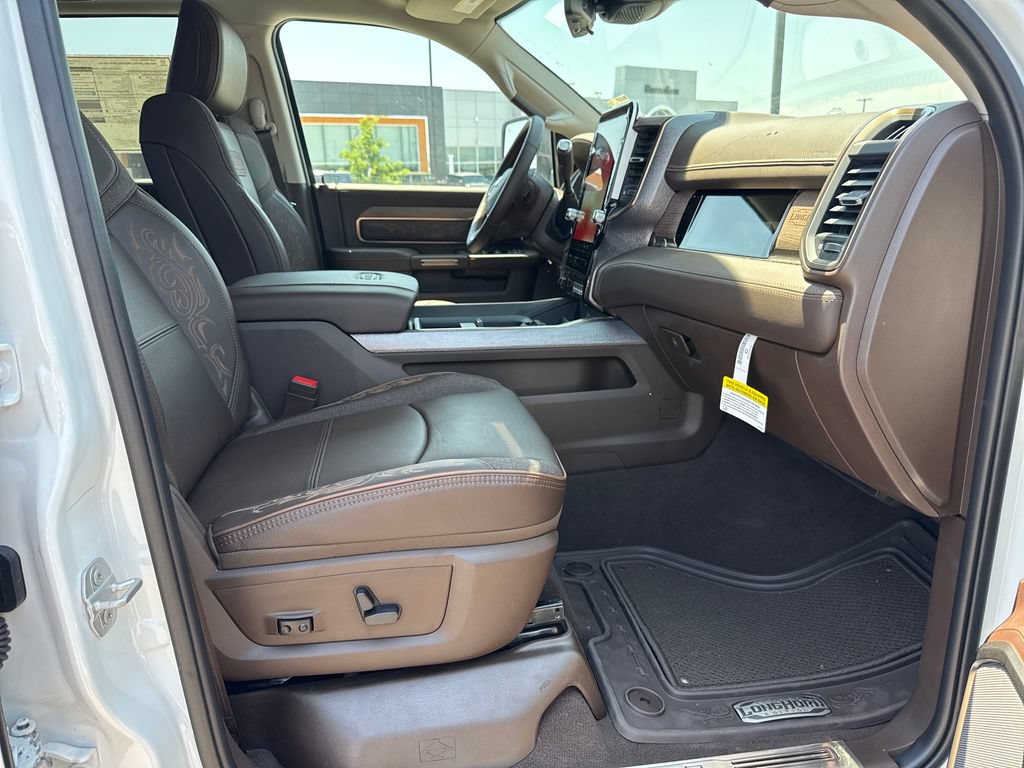 New 2026 RAM 3500 Longhorn AWD/4WD image 35