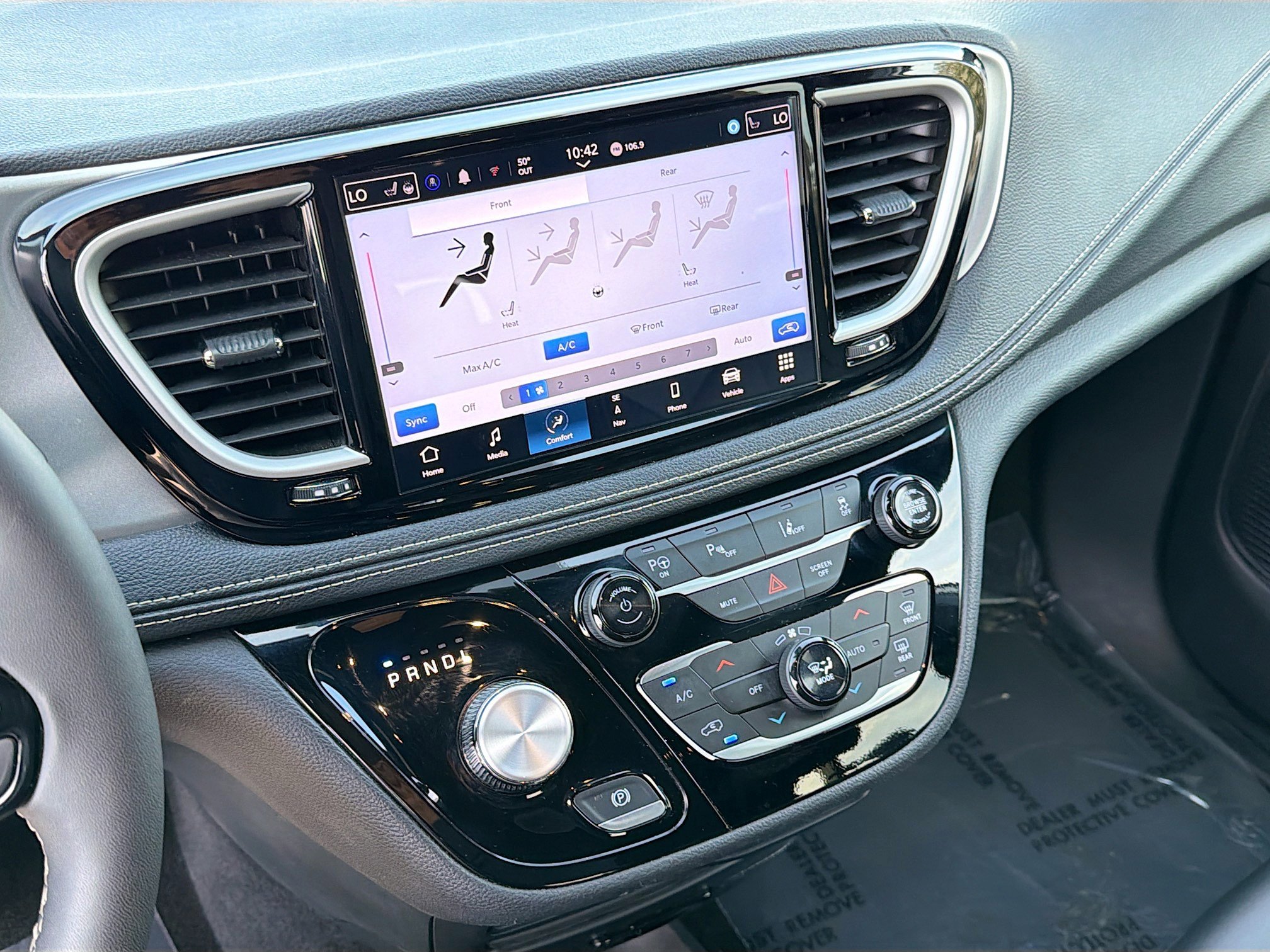 Used 2024 Chrysler Pacifica Limited image 28