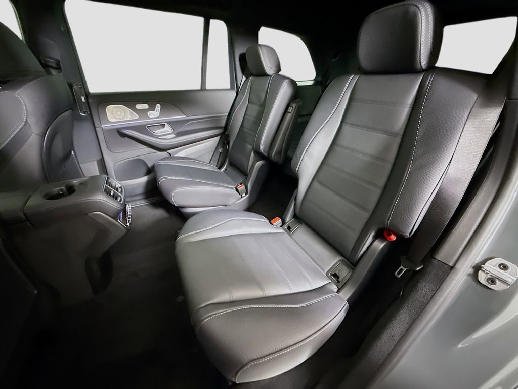 Used 2026 Mercedes-Benz GLS 450 4MATIC image 26
