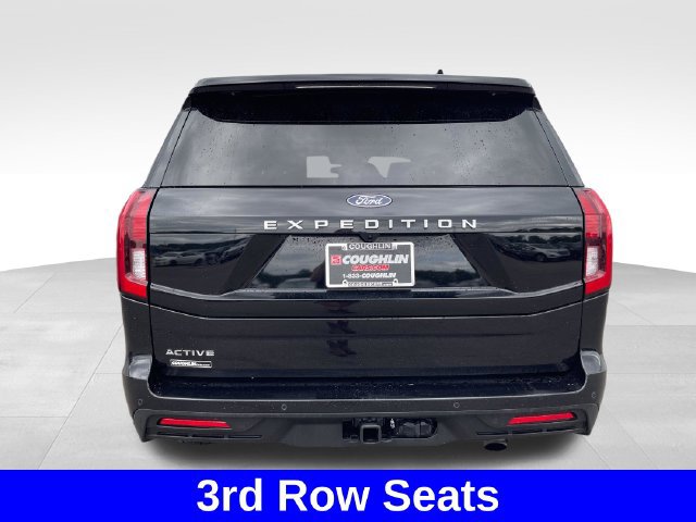 Used 2025 Ford Expedition Active AWD/4WD image 4