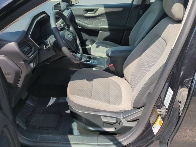 Used 2022 Ford Escape SE w/ Cold Weather Package FWD image 11