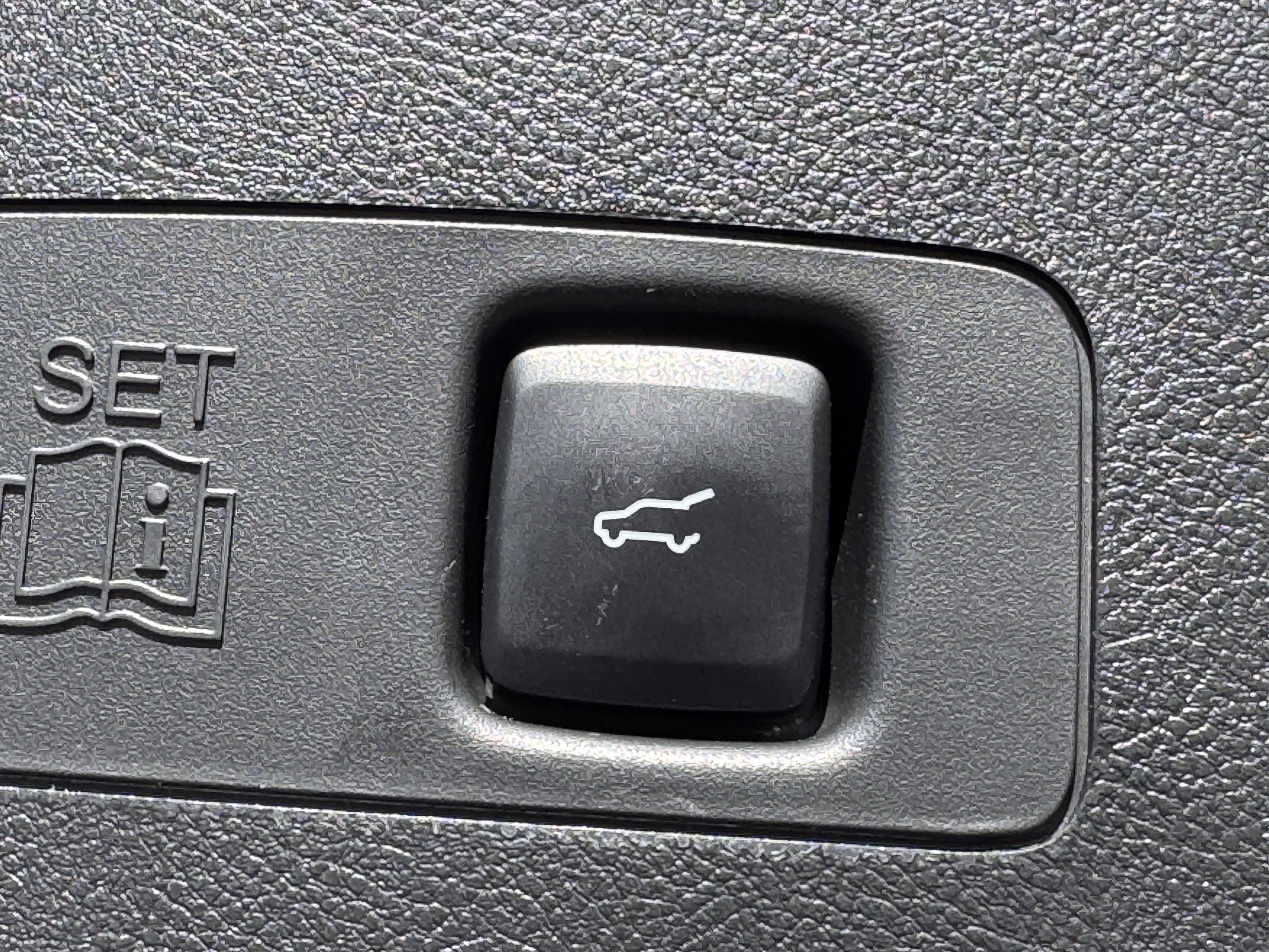 Used 2024 Lincoln Corsair Grand Touring w/ Equipment Group 301A image 11