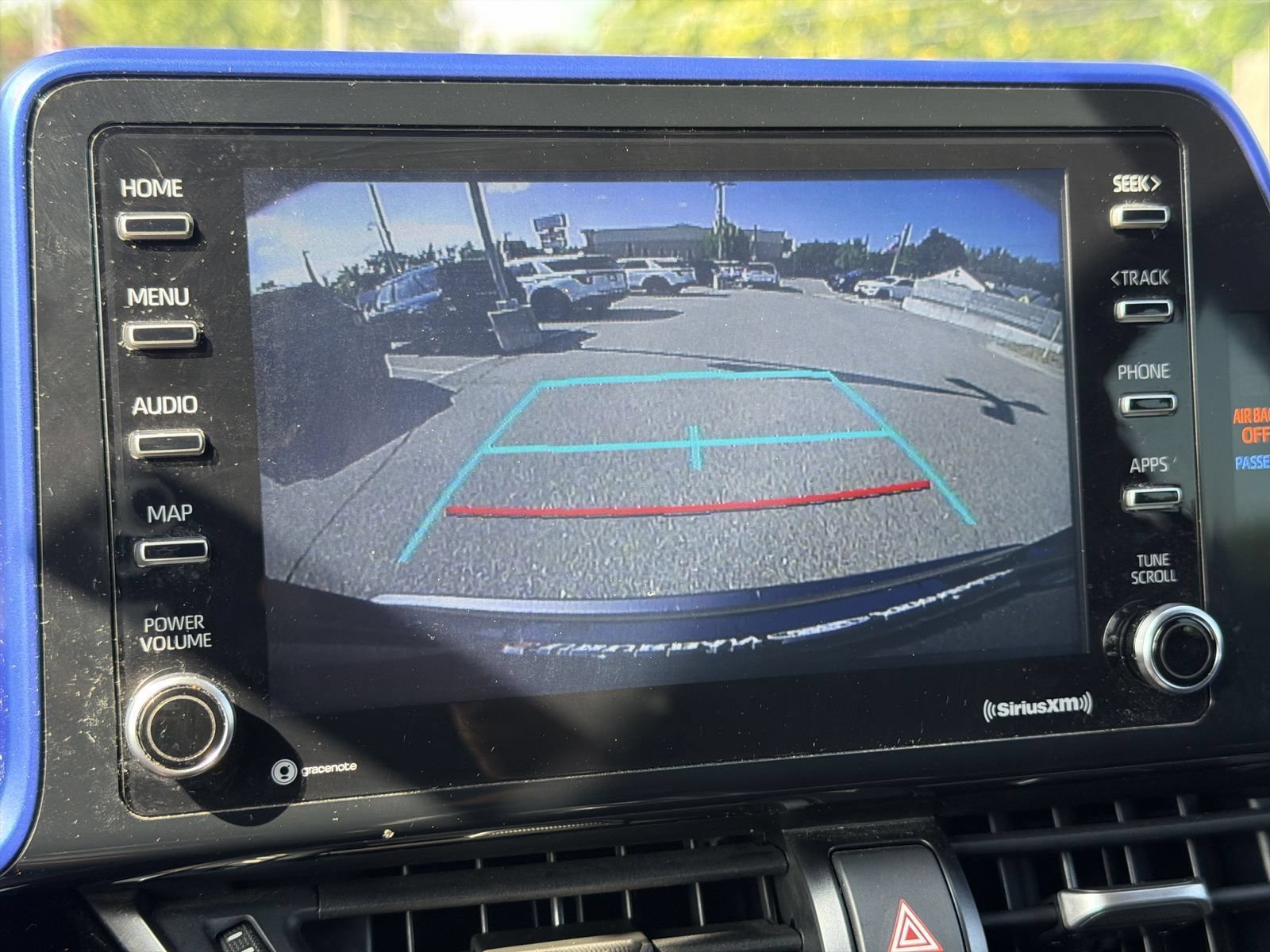 Used 2022 Toyota C-HR XLE FWD image 29