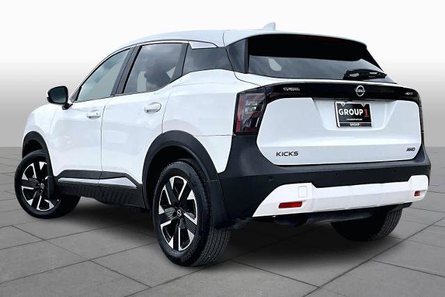 Certified 2025 Nissan Kicks SV image 12