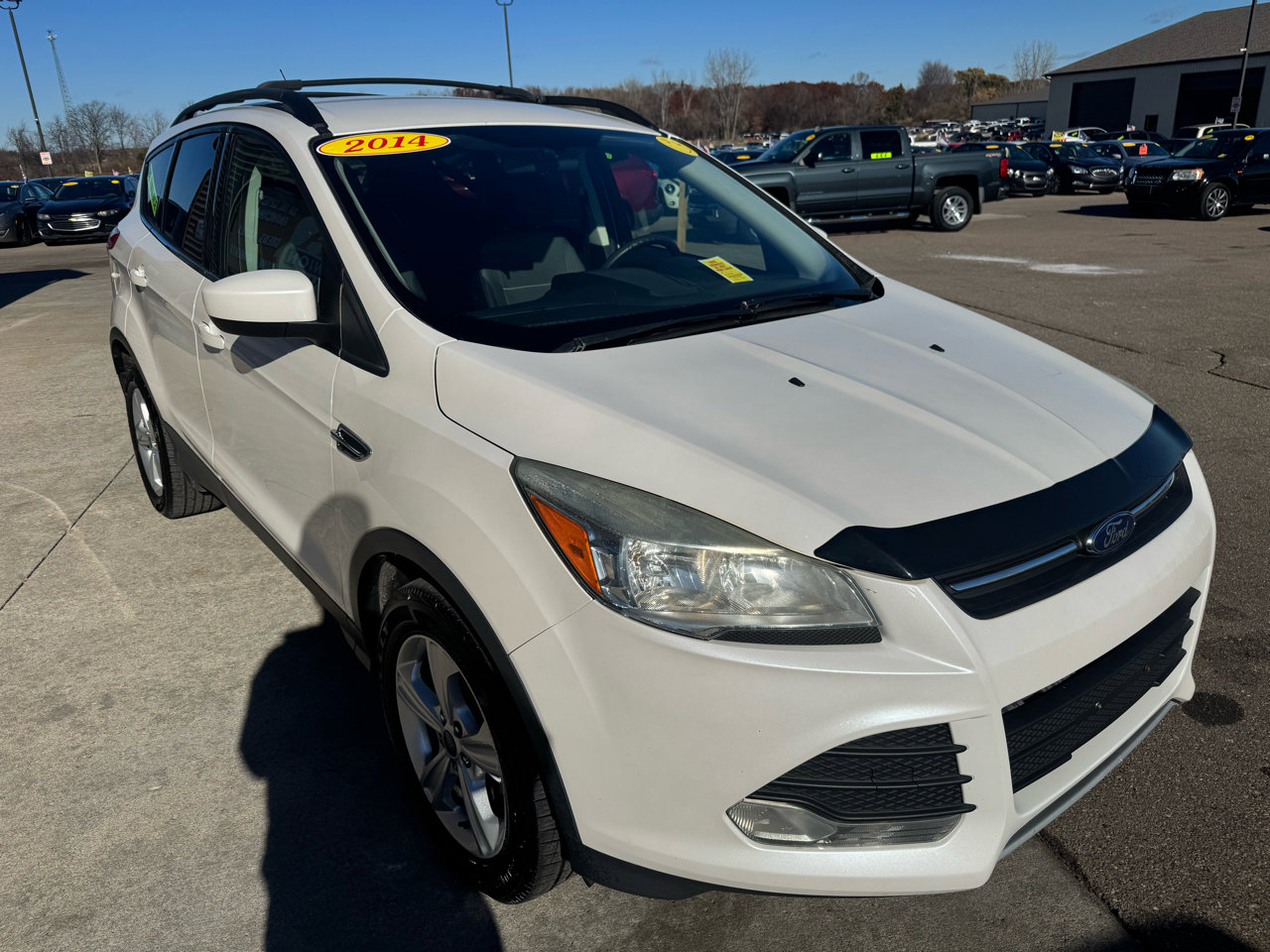 Used 2014 Ford Escape SE w/ Equipment Group 201A image 3