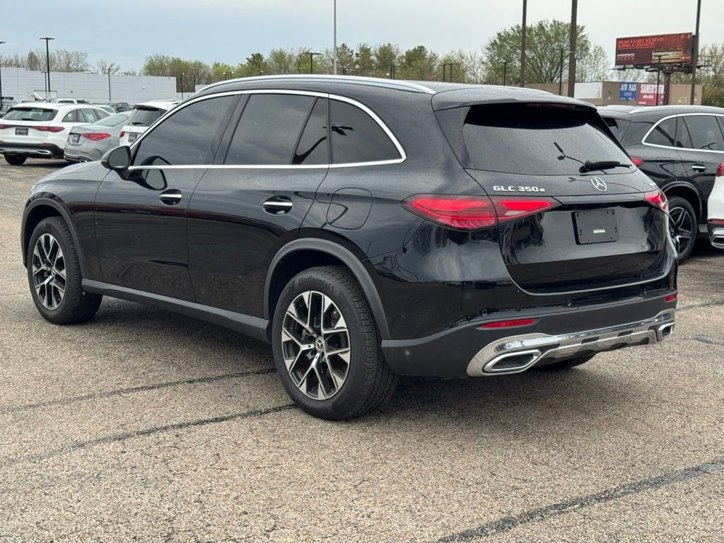 Used 2025 Mercedes-Benz GLC 350e 4MATIC image 10