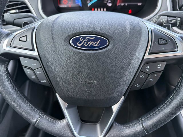 Used 2017 Ford Edge SEL w/ Equipment Group 201A image 26